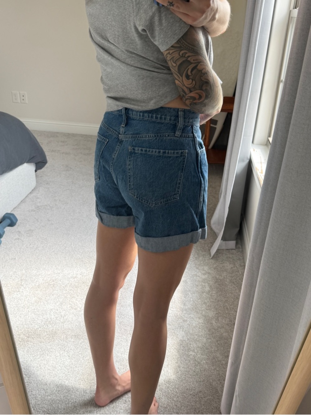 FRAME High Waist Roll Cuff Denim
Shorts (Sea Level)